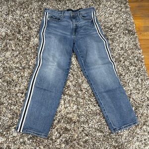 Tuxedo stripe jean... sort and comfortable